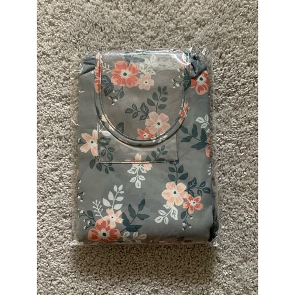 Cosmetic/ toy catch all bag- Light grey flowers - Picture 1 of 8